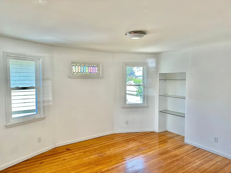 89 Swaine Pl #2 — Photo 8