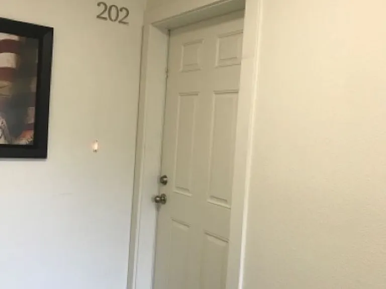 592 Monroe St — Photo 16
