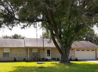 806 Elizabeth, Seguin, TX 78155