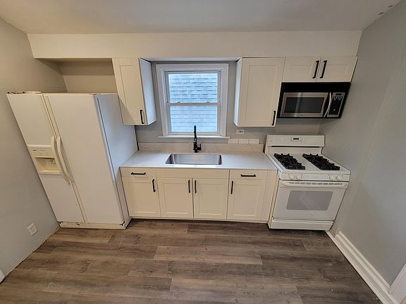 5527 N Monitor Ave UNIT 2, Chicago, IL 60630 | Zillow