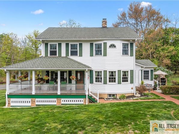693 Weston Canal Rd, Somerset, NJ 08873