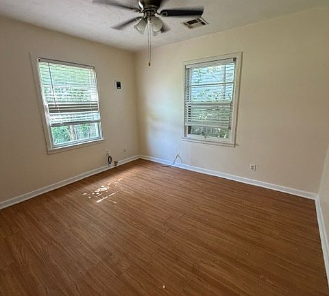 3rd image of 2809 NW 25th St