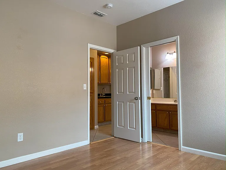 422 Madrone Pl — Photo 16