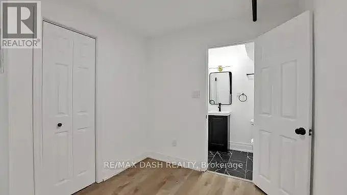 917 Saint Clair Ave W #30 — Photo 13