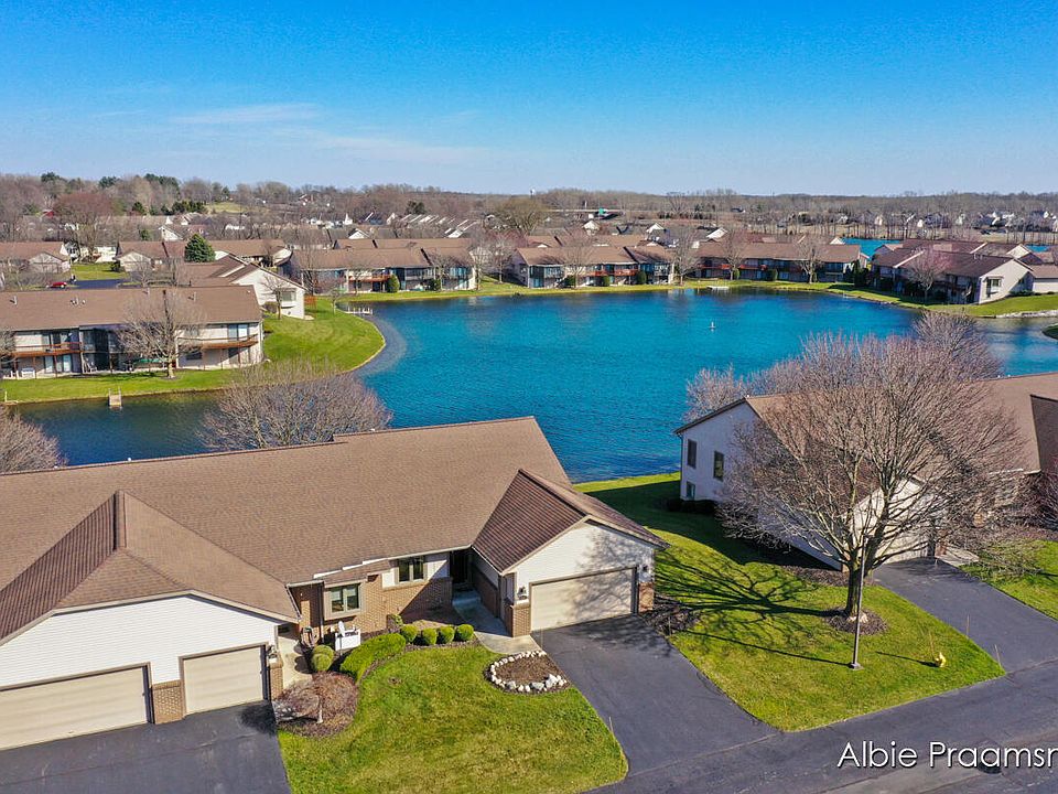 1st image of 1690 Lakeview Dr
