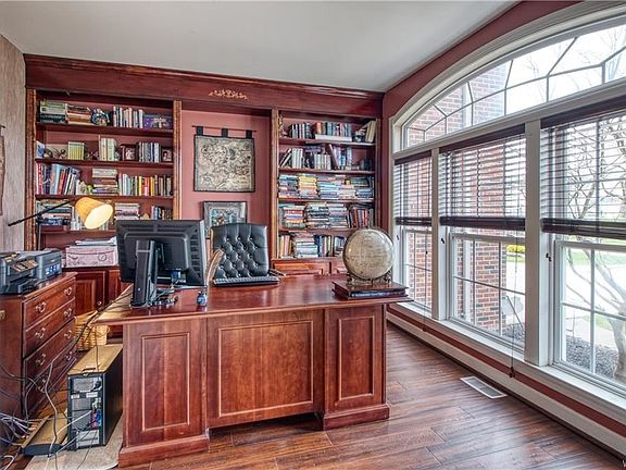 4th image of 5809 Forest Creek Dr