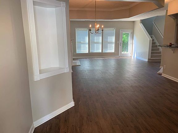 3rd image of 1683 Windale Ct