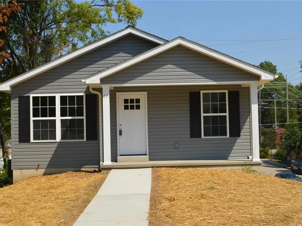 17 Frisco St, Festus, MO 63028