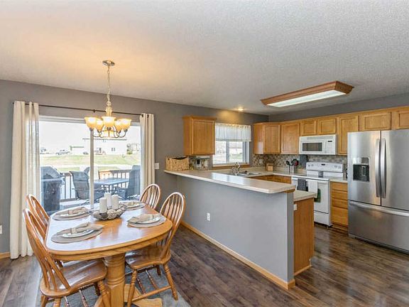 2nd image of 512 Sicily Ct