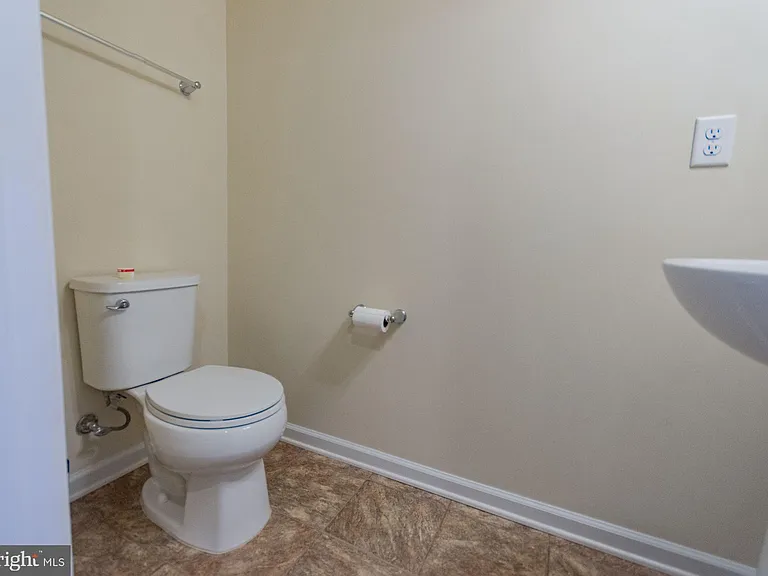 132 Oflannery Ct — Photo 10