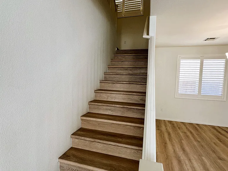 273 Rolling Springs Dr — Photo 17