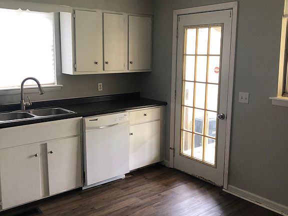 4th image of 1314 Sunnyfield Ln