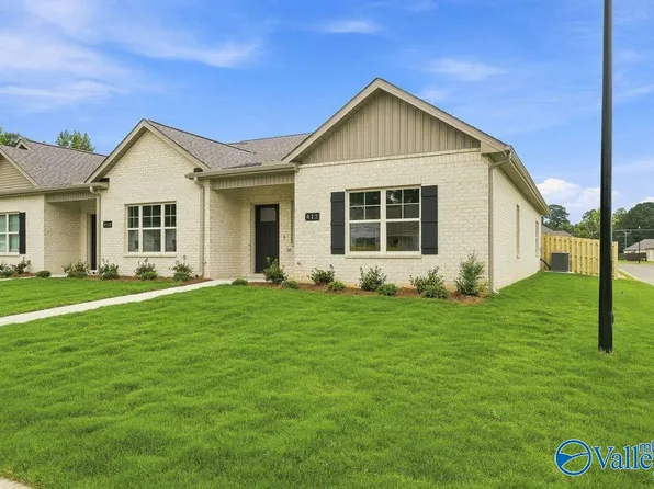 412 Clyde Ln SE, Hartselle, AL 35640