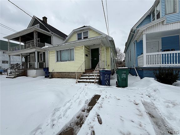 2nd image of 171 Roesch Ave