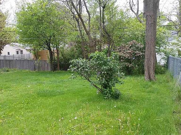 3rd image of 1408 Cynthia Dr