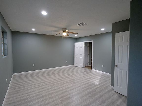 5th image of 142 Rolling Hills Dr