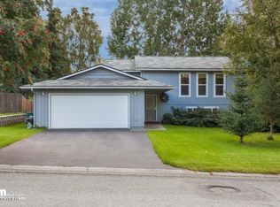 2920 Spinnaker Dr, Anchorage, AK 99516
