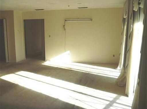 3rd image of 500 Willard St Unit 404