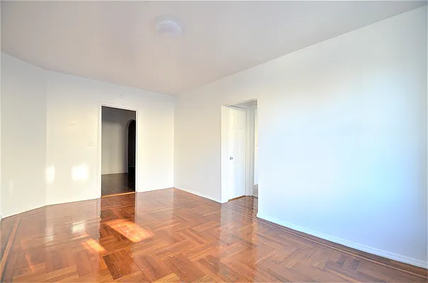 Rented by CITY SKYLINE REALTY INC | media 12