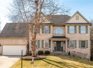 217 Amber Dr, Centerville, OH