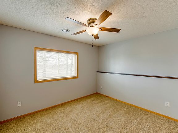5th image of 1702 Ponderosa Ln