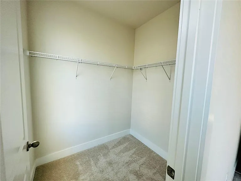 1252 Windmill Pkwy — Photo 21