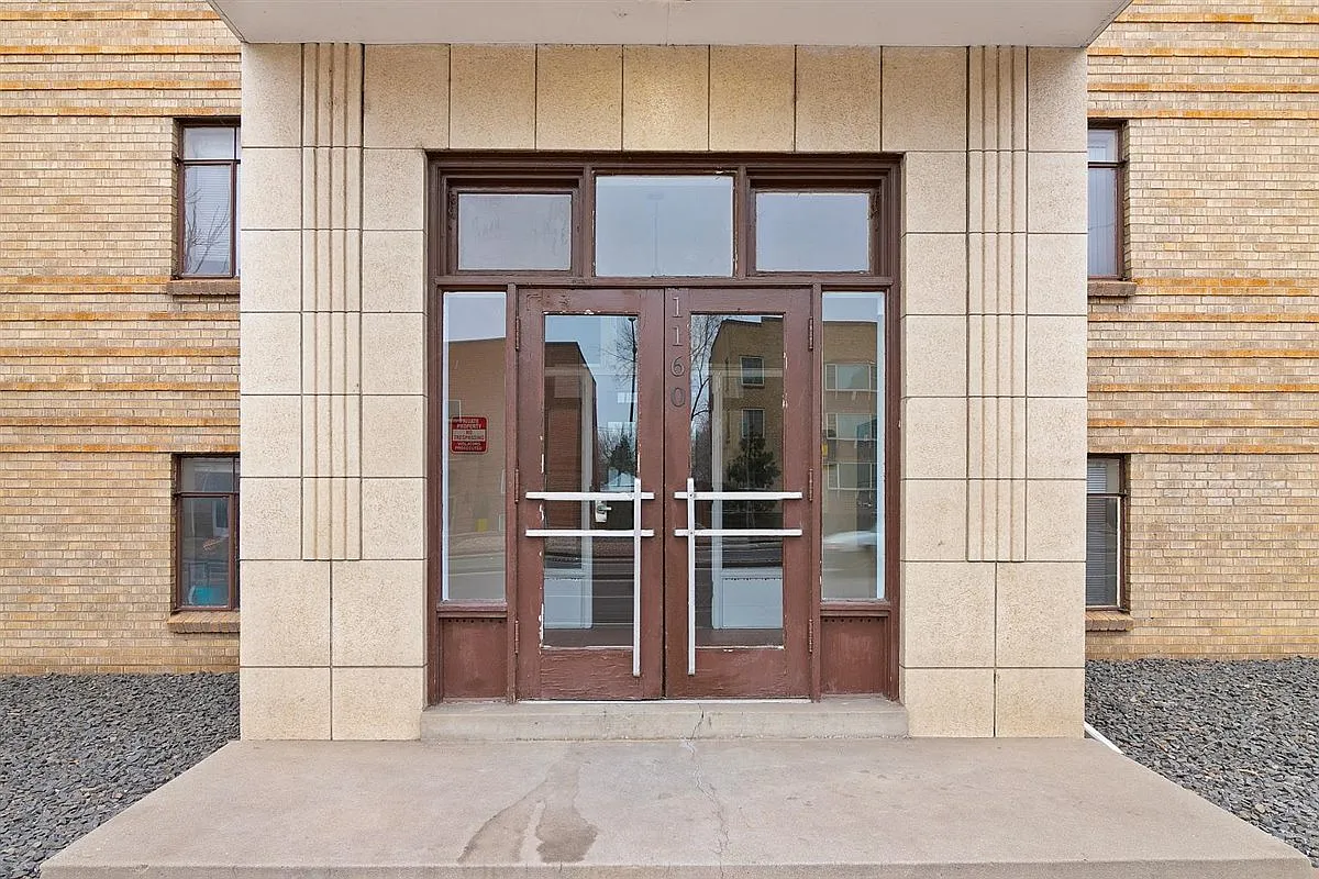 1160 Colorado Blvd — Photo 3