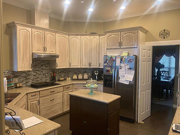 2nd image of 3115 Fairway Oaks Ln