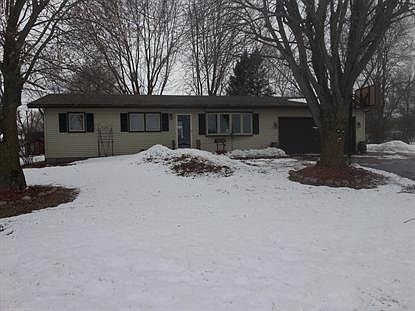 For Sale: 210 6th NE Ave, Hayfield, MN 55940