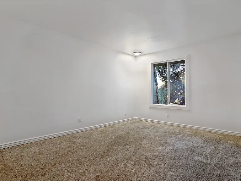 Highland Commons — Photo 12