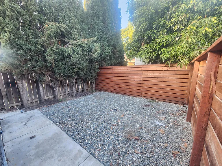 206 E Valencia Dr #B — Photo 8