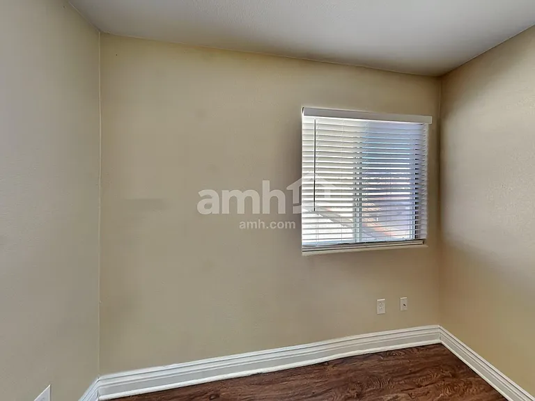 203 Mariposa Way — Photo 15