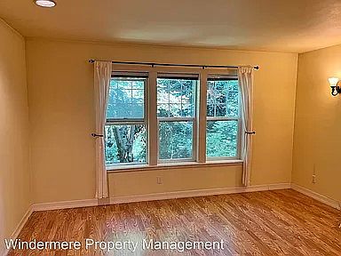 5th image of 8507 Ferncliff Ave NE