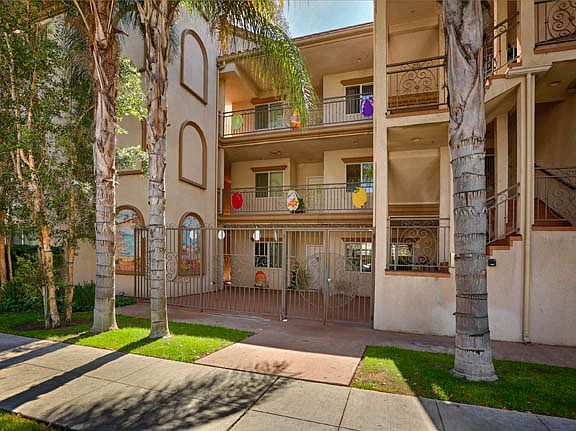 4th image of 565 E San Jose Ave APT 307