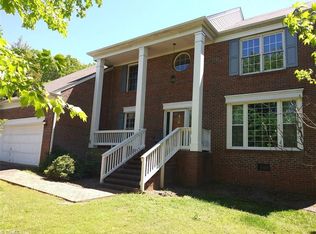 5423 Pigeon Cove Dr, Greensboro, NC 27410