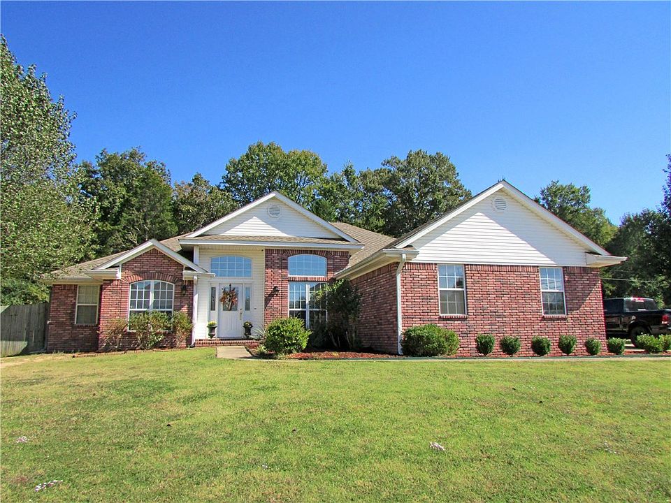 1st image of 2732 Shady Brook Ln