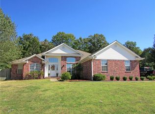 2732 Shady Brook Ln, Van Buren, AR 72956