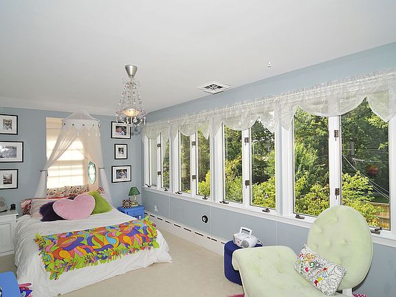 Fully Renovated Bedrooms & Baths
