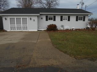 148 Crockett Dr, Quincy, MI 49082