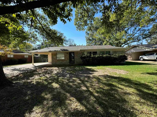 108 S Summitt St, Dumas, AR 71639