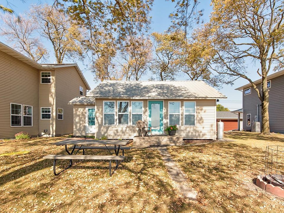 1st image of 24791 McClelland Ln