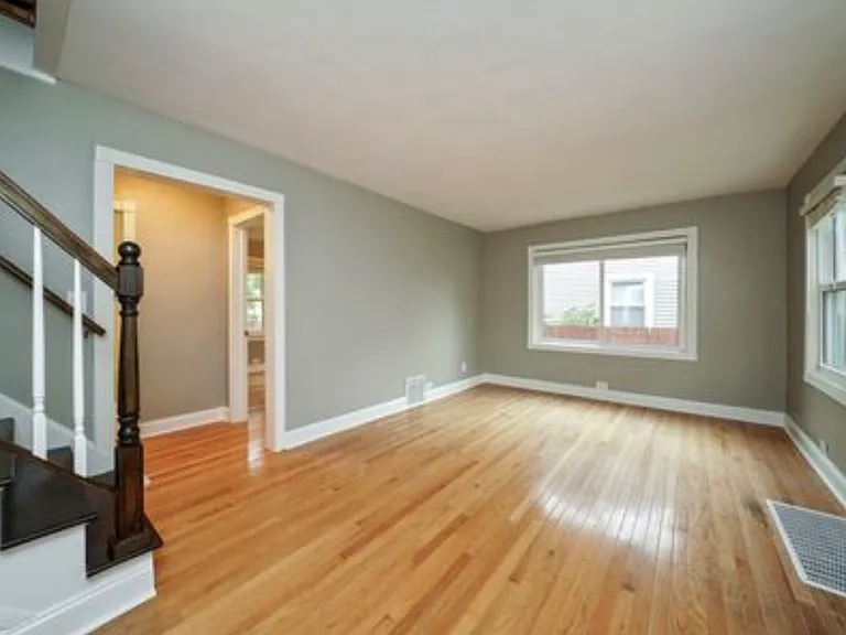 936 S Main St — Photo 3