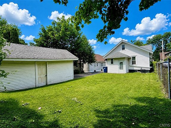 5th image of 132 Winthrop Rd