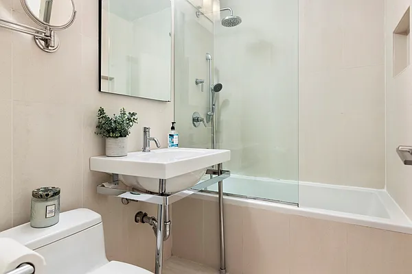 Sold by Douglas Elliman | media 14