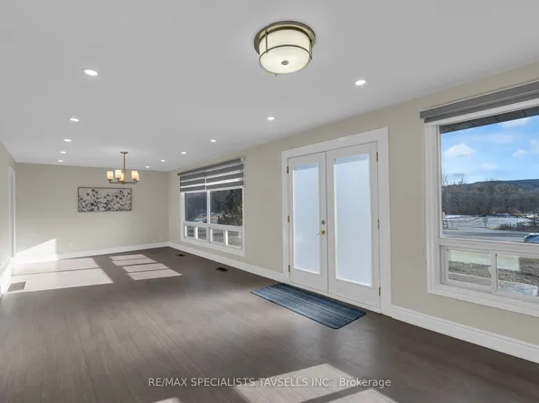 16045 Hurontario St, Caledon, ON L7C 2E5