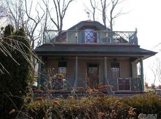 6 Flora St, Cold Spring Harbor, NY 11724