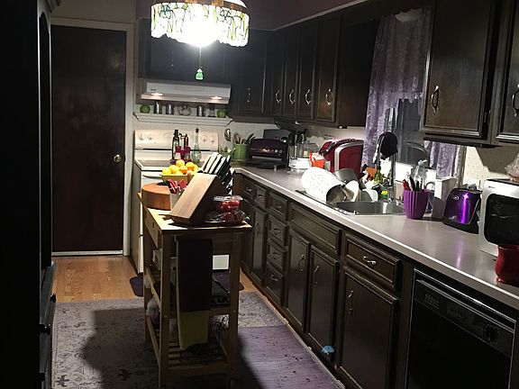 3rd image of 1227 S Briarfield Dr
