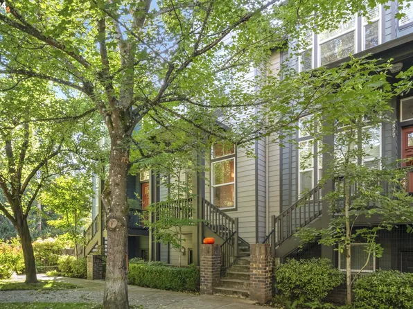 8831 SE 12th Ave, Portland, OR 97202