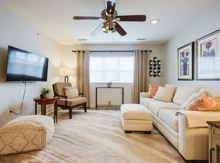 211 Central St APT A305, Norwood, MA 02062