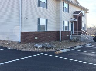 96 Wells Spring Rd APT 19, Reeds Spring, MO 65737